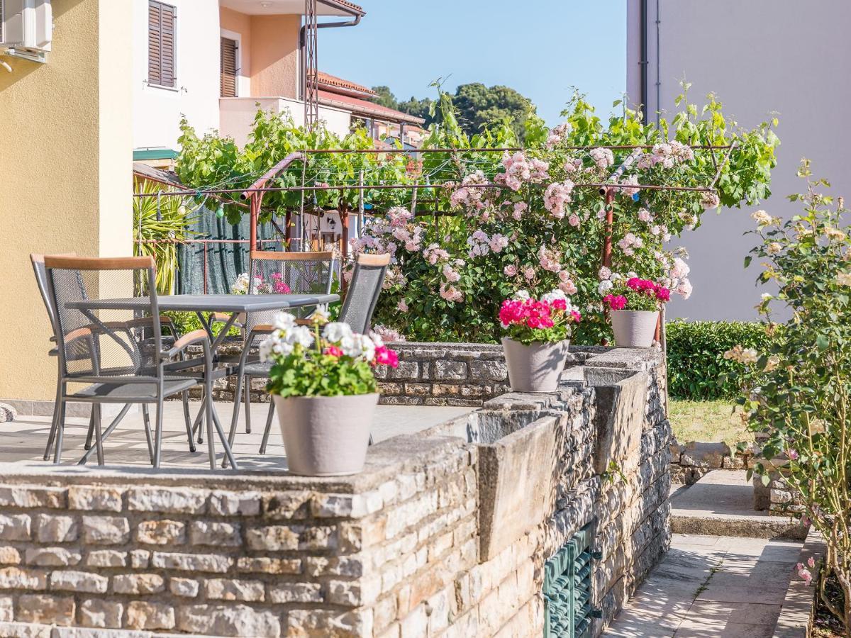 Nina Poreč Exterior foto